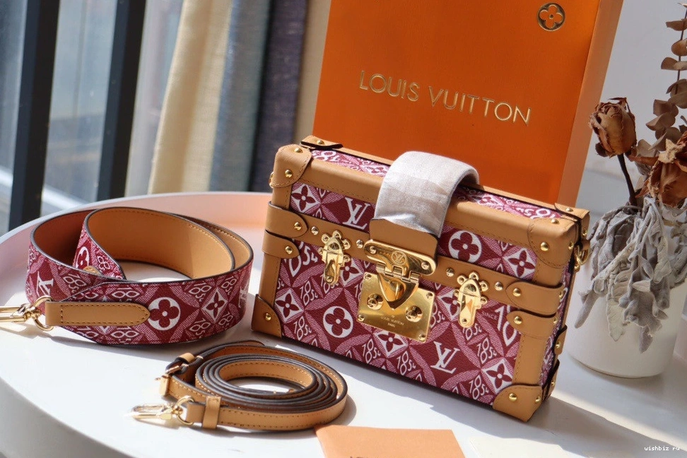 WIS VUITTON MALLE LOUIS PETITE SINCE 1854 0711